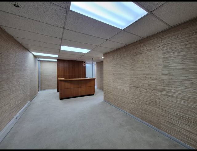 162M² OFFICE TO LET IN DUNKELD WEST